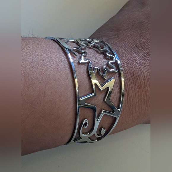 Brand new silver bracelet cuff - Picture 3 of 4